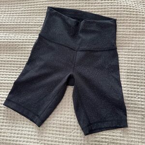 Lululemon high rise biker shorts 6”